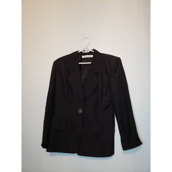 Vintage Tahari Womens 8 Blazer Long Sleeve Button Closure 100% Silk Black Pocket - Picture 1 of 6